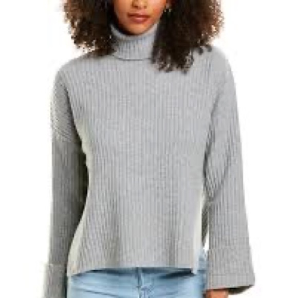 Revive Cashmere turtleneck sweater - Picture 1 of 6